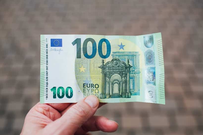 Contant geld 100 euro